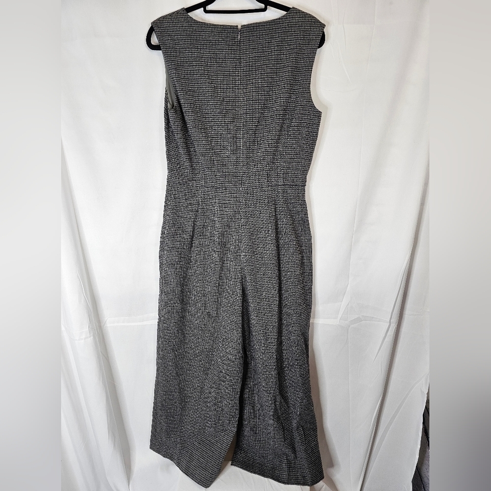 Grey plaid sleeveless jumpsuit Club Monaco in size 10 business casual career NWT - Picture 3 of 7